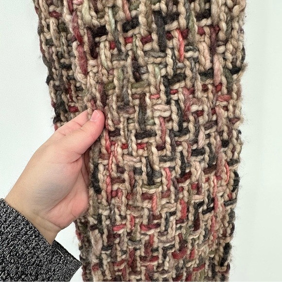 Manos del Uruguay Wool + Silk Woven Scarf with Fringe Multicolor Stunning - Picture 2 of 5